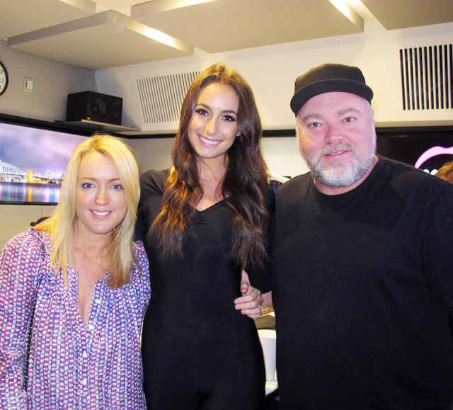 Bree_Robertson_Kyle_and_Jackie_O_show_KIIS_FM_contortionist